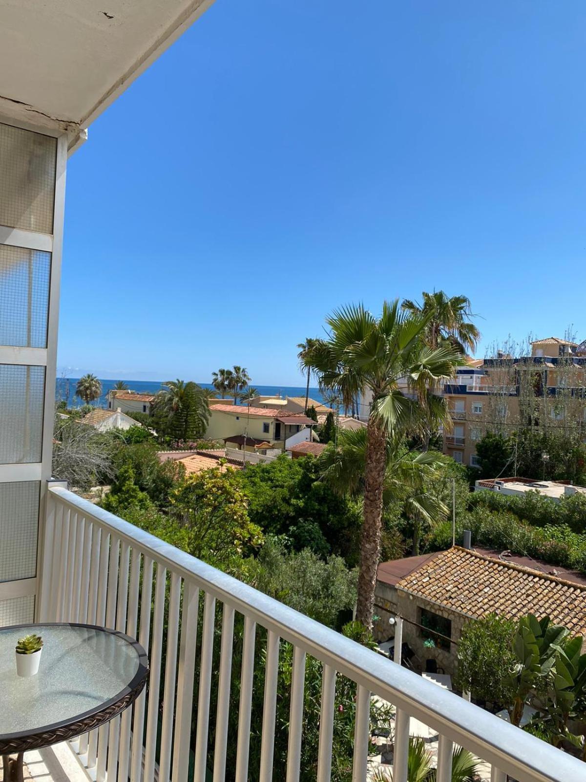 Oasis Playa Albaranas * Denia